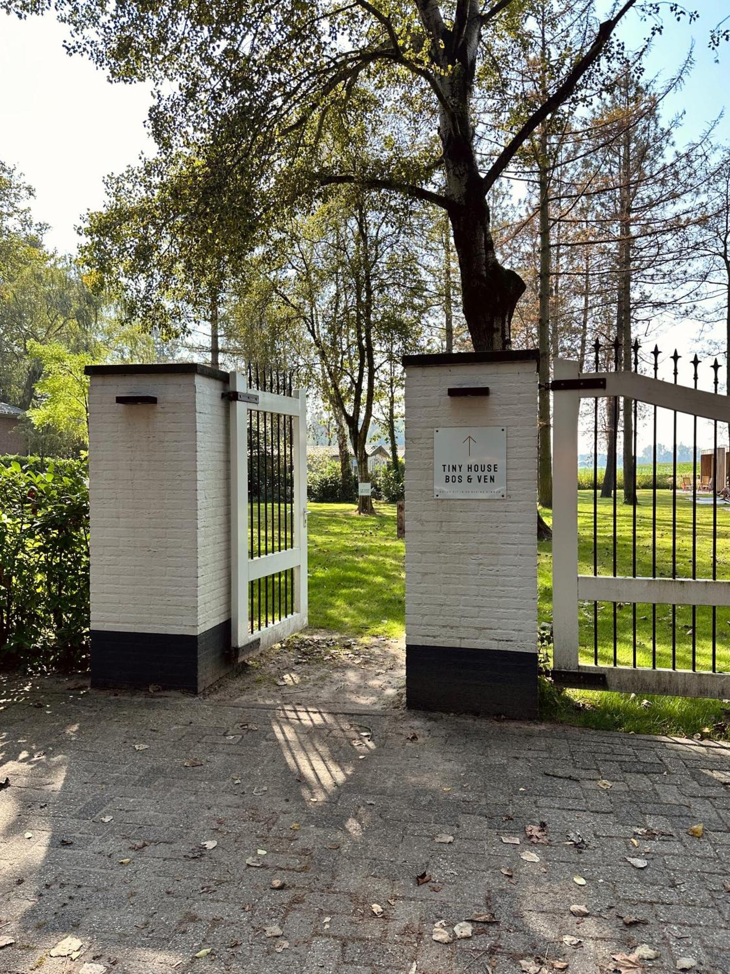 Cozy Tiny Houses In Oisterwijkse Bossen & Vennen Moergestel Exteriör bild